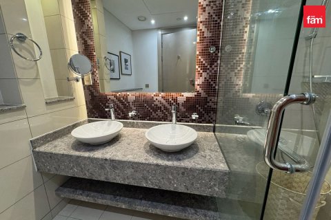 3 bedrooms Apartment in Business Bay, UAE No. 210944 13