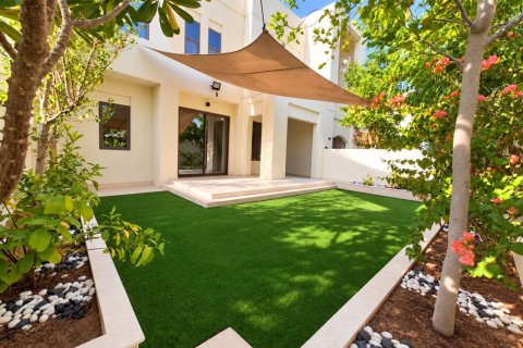 4 bedrooms Townhouse in Dubai, UAE No. 224510