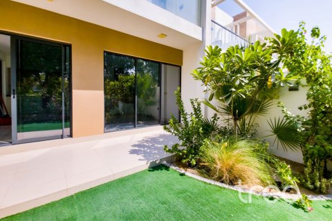 Townhouse de 4 dormitorios en DAMAC Hills (Akoya by DAMAC), UAE No. 225038 8