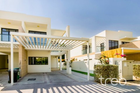 Townhouse de 4 dormitorios en DAMAC Hills (Akoya by DAMAC), UAE No. 225038 6