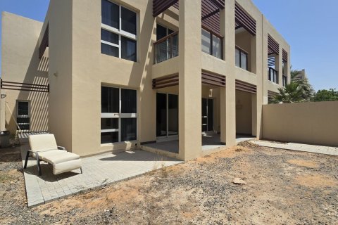 3 bedrooms Townhouse in Ras Al Khaimah, UAE No. 184057 16