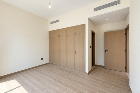 Villa de 6 dormitorios en Damac Lagoons, UAE No. 221203 7