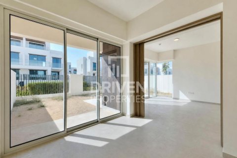 Townhouse de 4 dormitorios en The Valley, UAE No. 214963 7