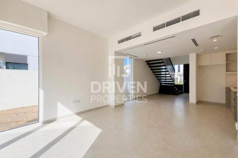Townhouse de 4 dormitorios en The Valley, UAE No. 214963 3