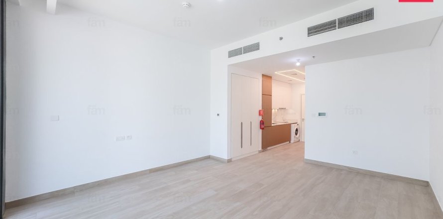 Studio Apartment in Al Satwa, UAE No. 162727