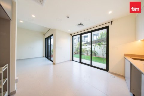 Villa de 4 dormitorios en Dubai, UAE No. 213891