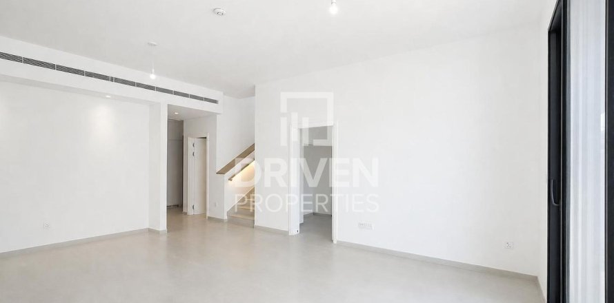 Townhouse de 3 dormitorios en Jebel Ali, UAE No. 215063