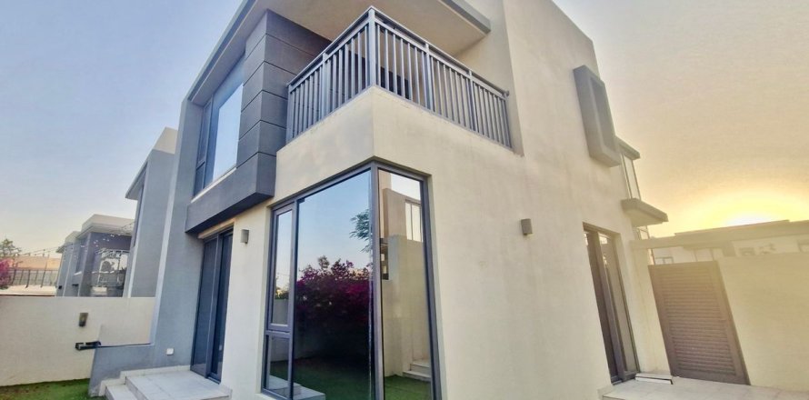 Villa de 4 chambres à Dubai Hills Estate, UAE No. 222219