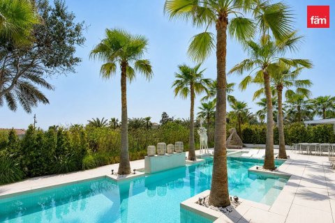 Villa de 7 dormitorios en Jumeirah Islands, UAE No. 205549 26