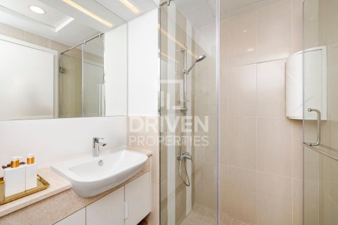 2 bedrooms Apartment in Bellevue Towers, UAE No. 212869 13