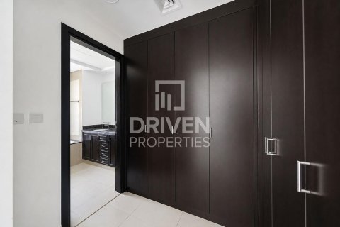 Villa de 3 dormitorios en Bella Casa, UAE No. 223182 12