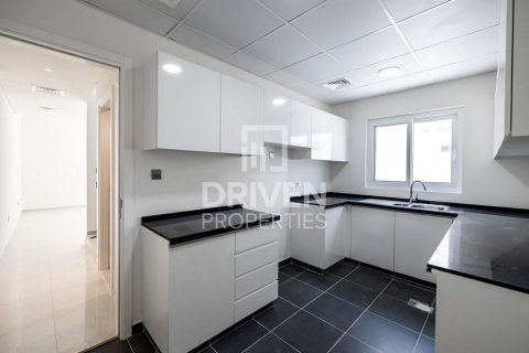 3 bedrooms Townhouse in Dubai, UAE No. 221324 14