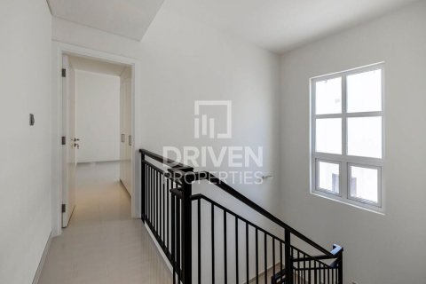 3 bedrooms Townhouse in Dubai, UAE No. 221324 17