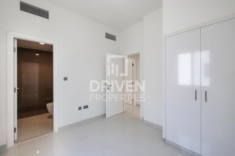 3 bedrooms Townhouse in Dubai, UAE No. 221324 9