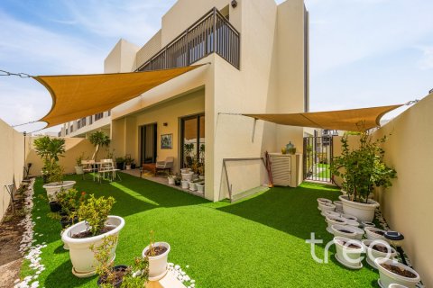 4 bedrooms Villa in EMAAR South, UAE No. 220701