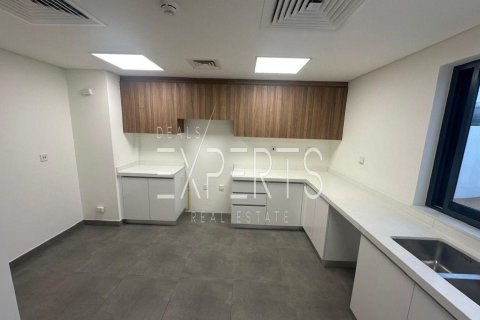 4 bedrooms Villa in Al Shamkha, UAE No. 225073 7