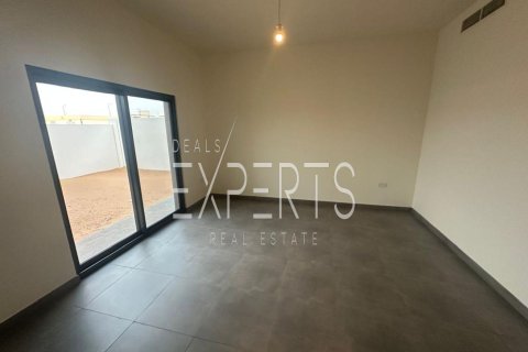 4 bedrooms Villa in Al Shamkha, UAE No. 225073 6