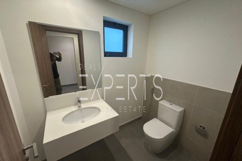 4 bedrooms Villa in Al Shamkha, UAE No. 225073 11