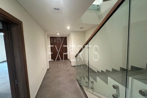 4 bedrooms Villa in Al Shamkha, UAE No. 225073 10
