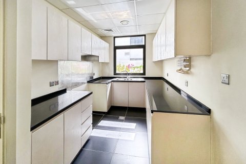 Villa de 3 dormitorios en Dubai, UAE No. 223380 10