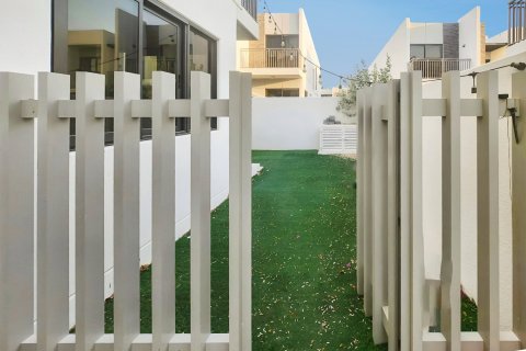 Villa de 3 dormitorios en Dubai, UAE No. 223380 8