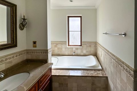 Villa de 5 dormitorios en Jumeirah Golf Estates, UAE No. 215426 25