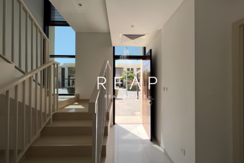 3 bedrooms Townhouse in Richmond, UAE No. 28923 6