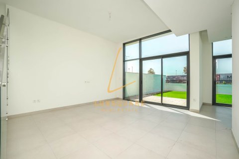 Villa de 4 dormitorios en Al Furjan, UAE No. 224341 9