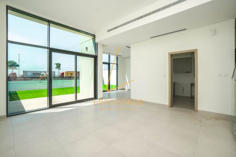 Villa de 4 dormitorios en Al Furjan, UAE No. 224341 10