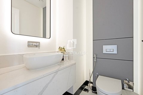 1 bedroom Apartment in Business Bay, UAE No. 128640 7