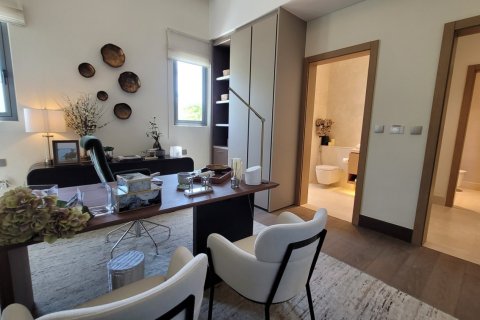 6 bedrooms Villa in Abu Dhabi, UAE No. 208093 5