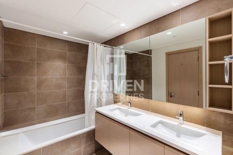 Apartment de 2 dormitorios en Creek Gate, UAE No. 215090 13