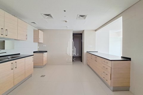 3 bedrooms Apartment in Al Reem Island, UAE No. 24525 6