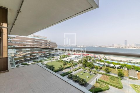 Apartment de 3 dormitorios en The Crescent, UAE No. 217618 3