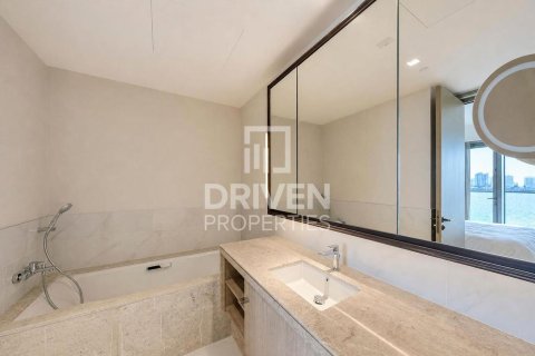 1 bedroom Apartment in Address Harbour Point, UAE No. 211864 10