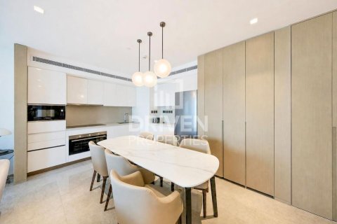 3 bedrooms Apartment in Address Harbour Point, UAE No. 212904 3