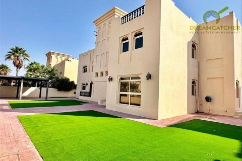Villa de 5 dormitorios en Al Hamra Village, UAE No. 75266 22