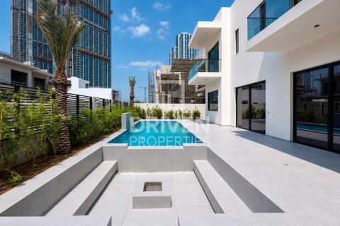 Villa de 5 dormitorios en Dubai, UAE No. 225648 24