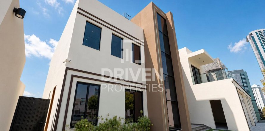 Villa de 5 dormitorios en Dubai, UAE No. 225648