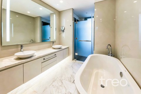 4 bedrooms Townhouse in DAMAC Hills (Akoya by DAMAC), UAE No. 220782 17