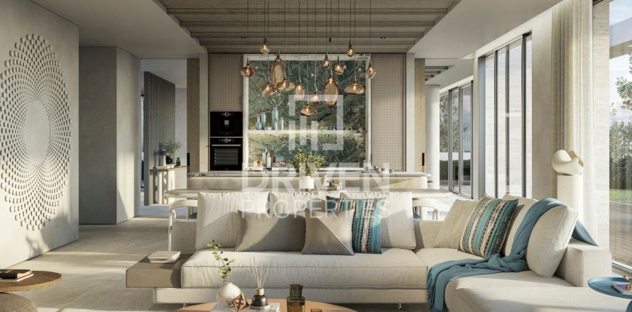 Villa de 5 dormitorios en Dubai, UAE No. 217880