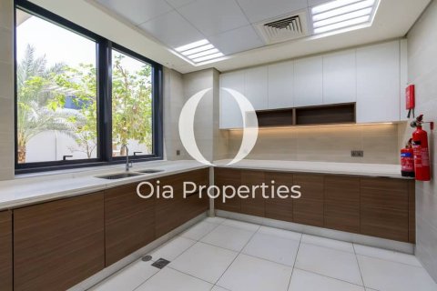 5 bedrooms Villa on the Yas Island, UAE No. 114979 21