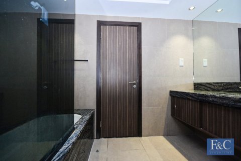 1 bedroom Apartment in The Onyx Towers, UAE No. 153368 4