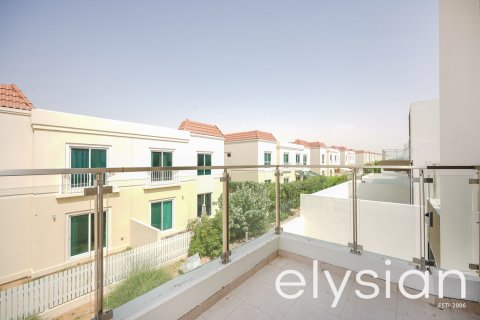 Villa de 4 chambres à District 11, UAE No. 64691 3