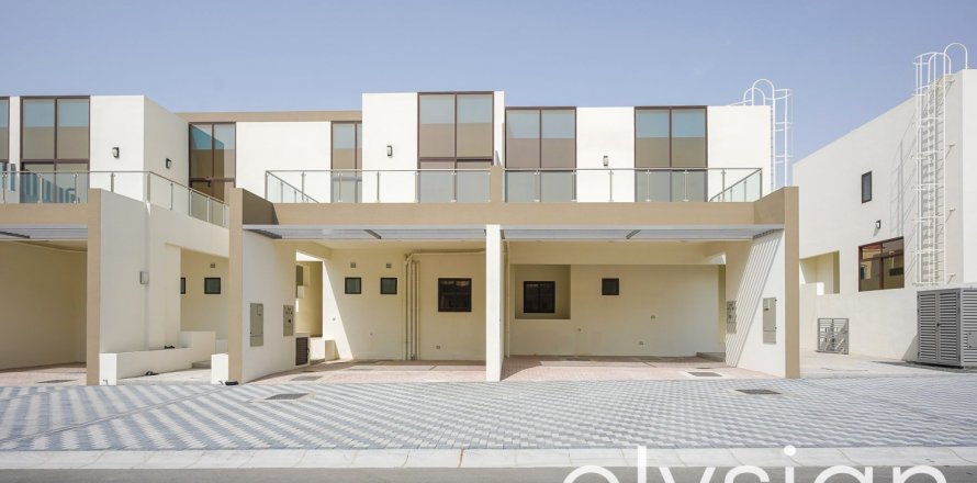 Villa de 4 chambres à District 11, UAE No. 64691
