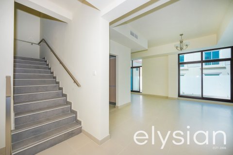 Villa de 4 chambres à District 11, UAE No. 64691 9