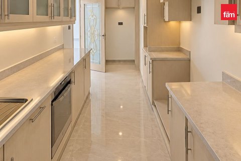 3 bedrooms Apartment in Dubai, UAE No. 213254 8