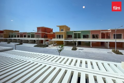 Townhouse de 4 dormitorios en Dubai, UAE No. 203609 4