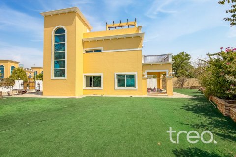 Villa de 4 chambres à Legacy, UAE No. 222760 3