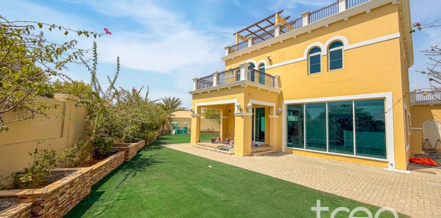 Villa de 4 chambres à Legacy, UAE No. 222760